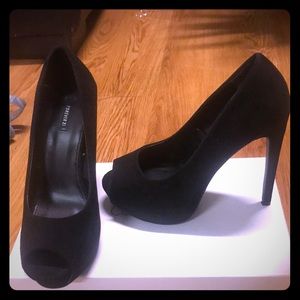 Forever 21 platform pumps. Size 8.